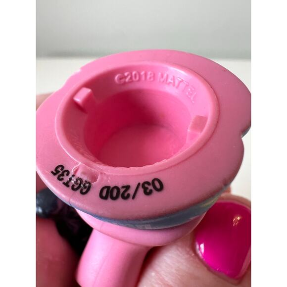 Fisher-Price Ice Cream Truck Girl Black Hair Holding Cone Mattel 2018 - Picture 3 of 3